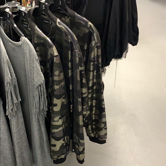 Curvy Metallic Camo Stadium Jacket - Picture 7 of 7